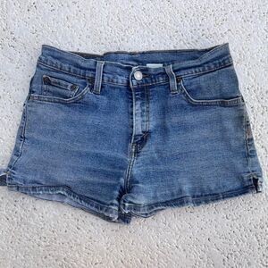 1980s rare vintage Levi blue jean shorts size 5